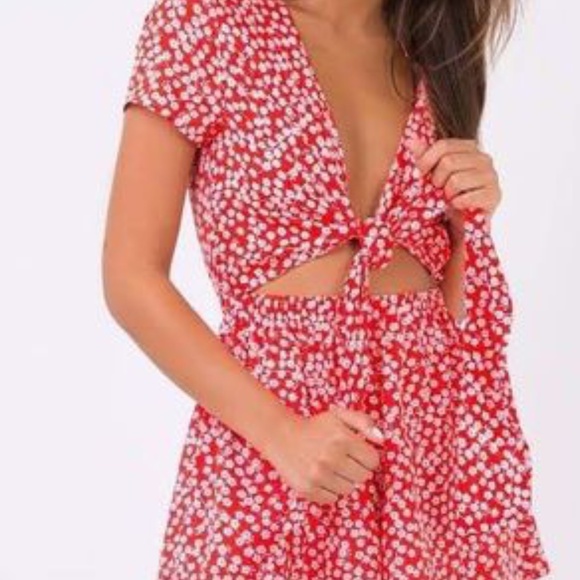 Princess Polly romper - Picture 2 of 2